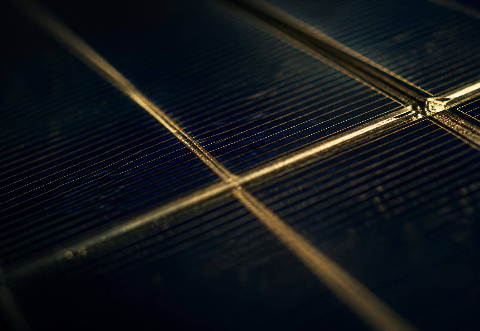 Close-up de células fotovoltaicas de um painel solar
